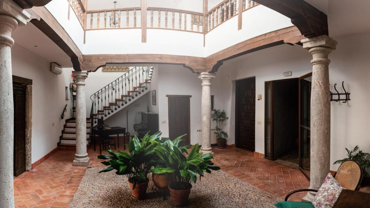 Casa Del Comendador De Almagro Exterior photo